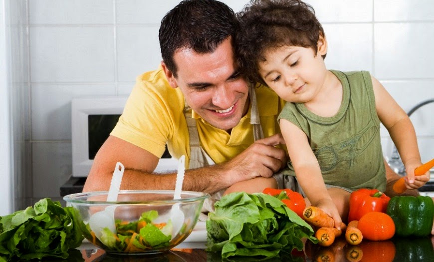 Cómo aconsejar a los niños para que coman sano