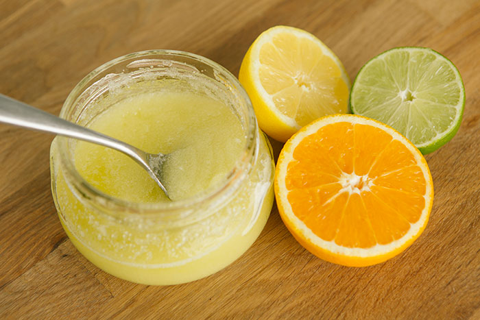 Exfoliante natural con naranja y limon