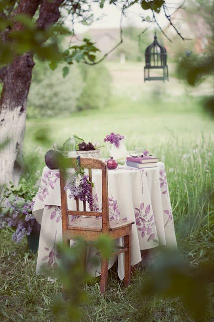 mesa de té jardín