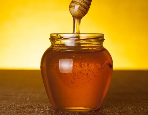 miel para aclarar el pelo