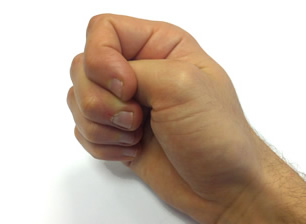 dolor de artritis en las manos puño