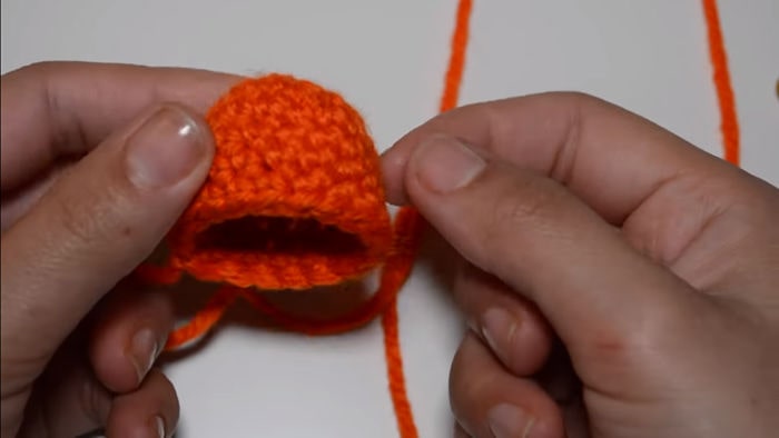 Cómo hacer un hermoso amigurumis de corazón 11