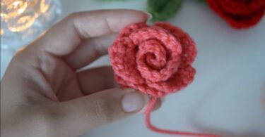 Aprende cómo tejer una rosa