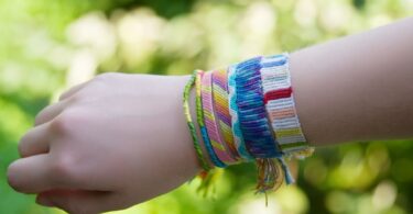Aprende a realizar pulseras artesanales