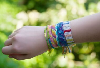 Aprende a realizar pulseras artesanales