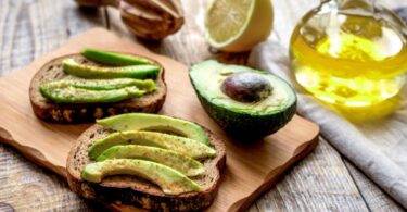 Beneficios de consumir aguacate para prevenir enfermedades cardiovasculares