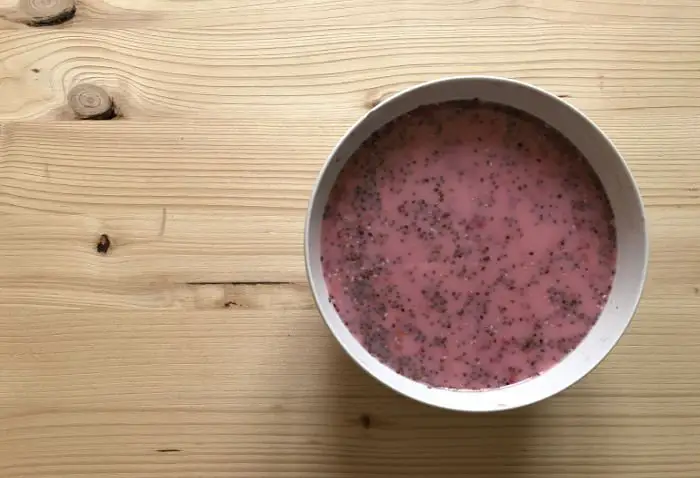 Preparar un delicioso desayuno con semillas de chía y frambuesa