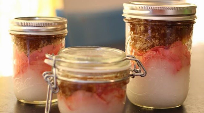 Exfoliante corporal con aceite de coco y rosas