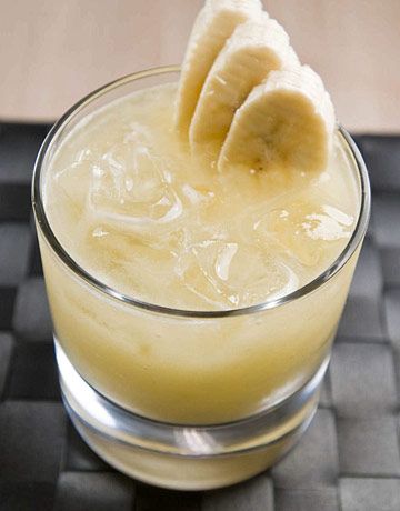 agua isotónica de banana y piña