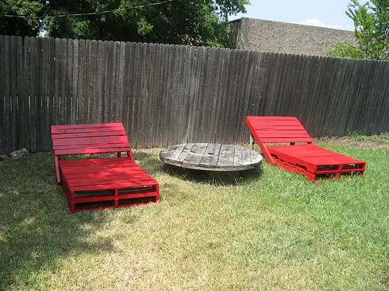 hermosas camas y sofas utilizando pallets