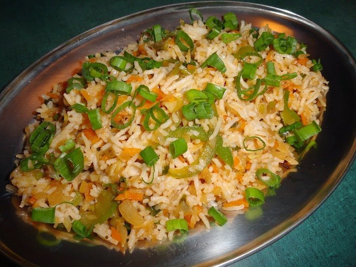 arroz integral frito con verduras