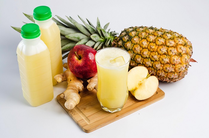 jugo detox de manzana piña y jengibre 