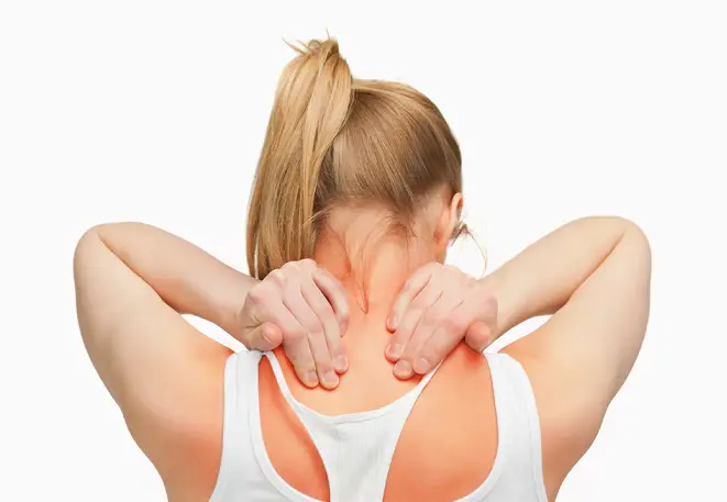 Espalda nuca de mujer