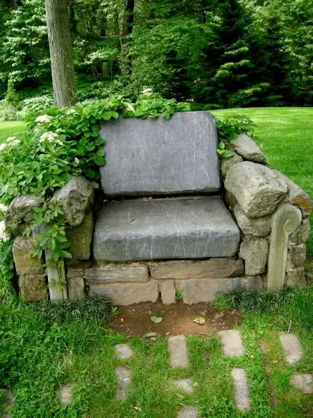 banca de piedra jardín decorativo