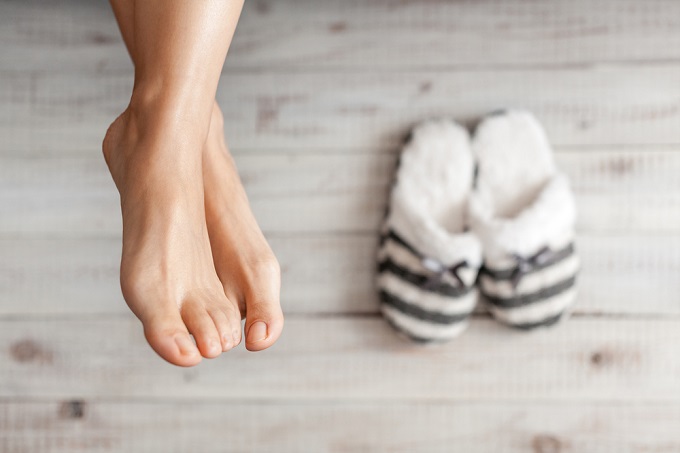 Solución natural para calmar los pies fríos