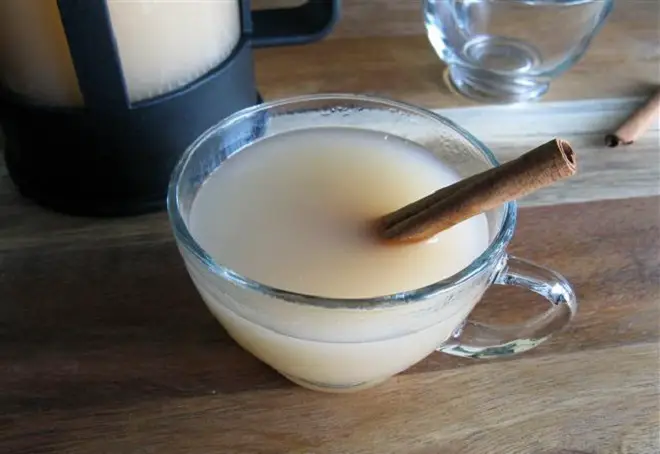 infusión de avena para evitar vientre hinchado