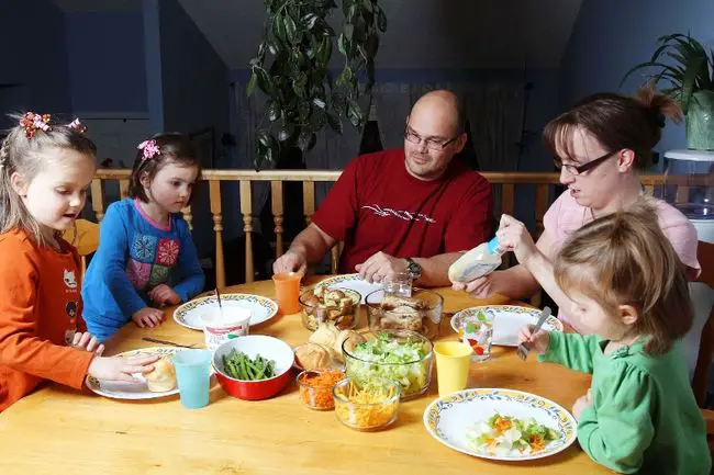 cenar juntos mejora el comportamiento