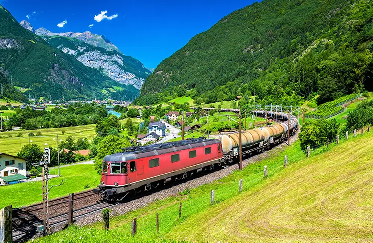 Freight train climbs up the Gotthard railway. The traffic will be diverted to the Gotthard Base Tunnel in December 2016.