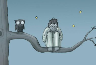 persona con insomnio que no puede dormir