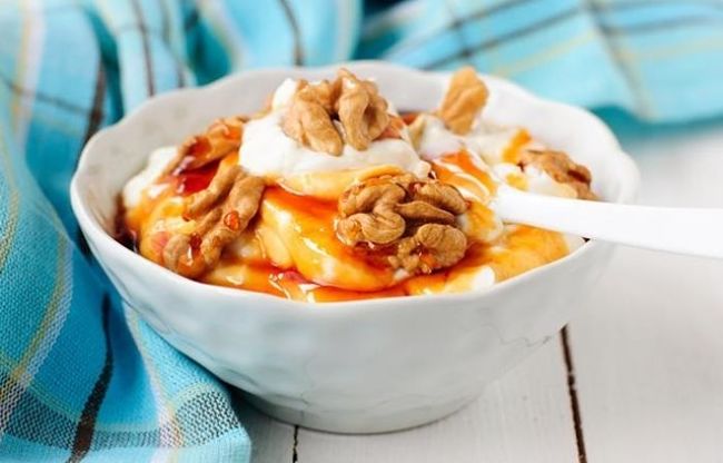 frutos secos con yogurt y avena