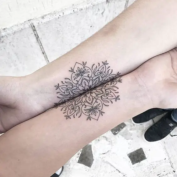 tatuajes para parejas con símbolos