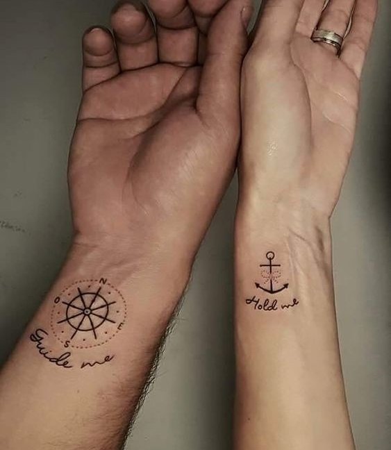 tatuajes para parejas con tema marítimo