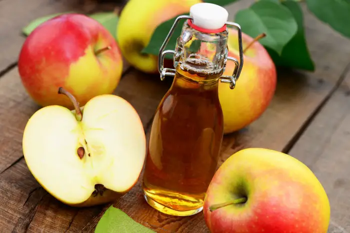 manzanas y vinagre para aaclarar los labios oscuros