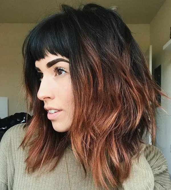 cortes de pelo para cabello grueso con capas ombré y flequillo