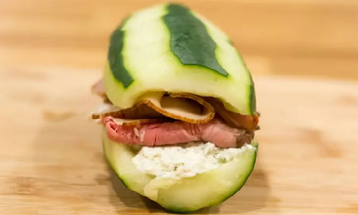 sándwiches de pepino