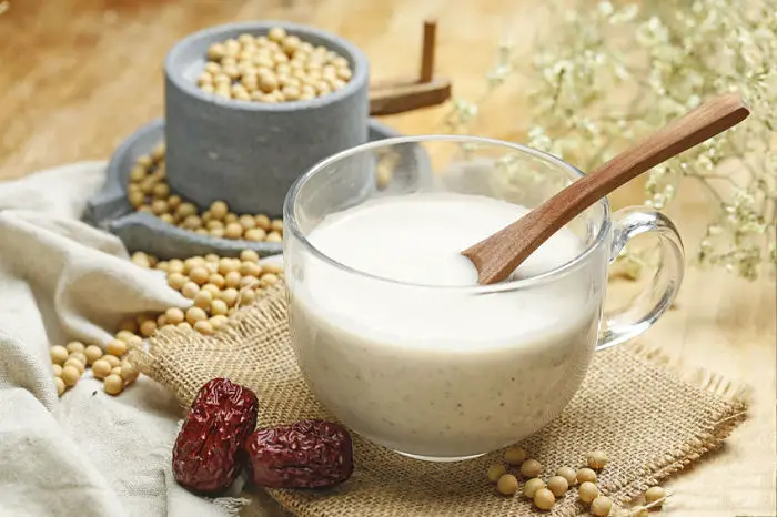Beneficios de las isoflavonas de soja para los síntomas de la menopausia