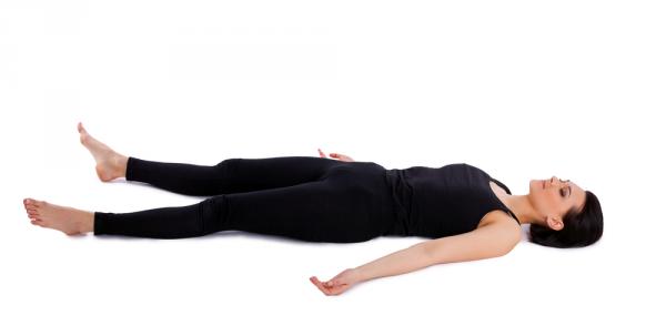 sesión de yoga Savasana