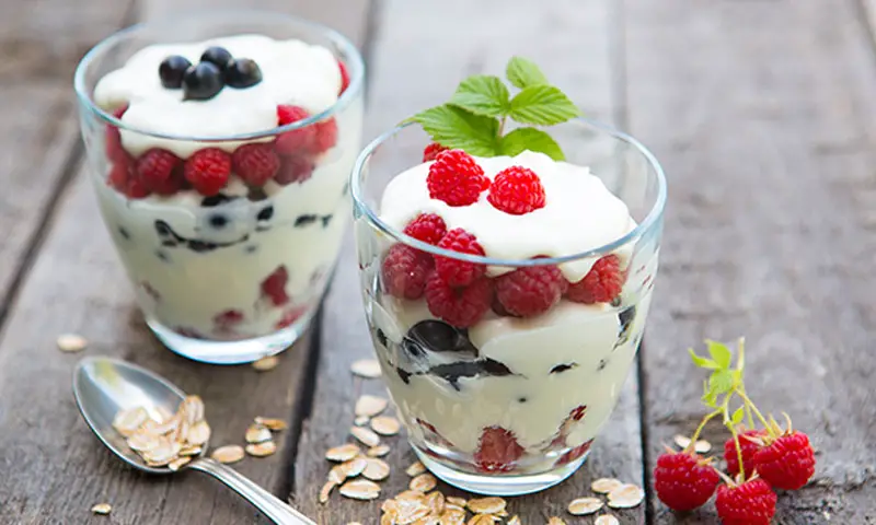 desayuno de yogur y frutas para diabéticos