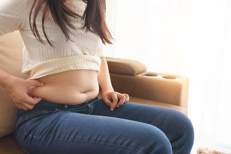 acumulación de grasa en el vientre para mujeres con menopausia