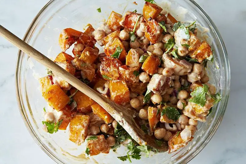 Ensalada de calabaza y garbanzos