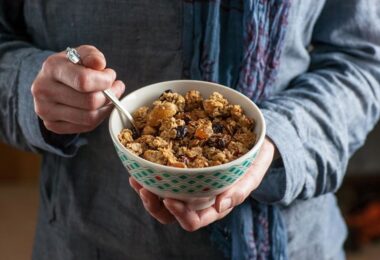 Fibra soluble y alimentos que ayudan a aliviar el estreñimiento
