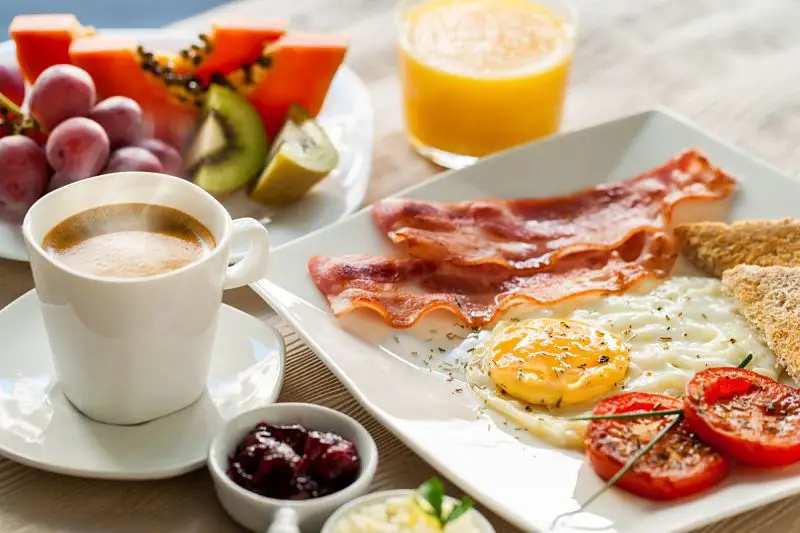 Conoce los beneficios del desayuno contienental