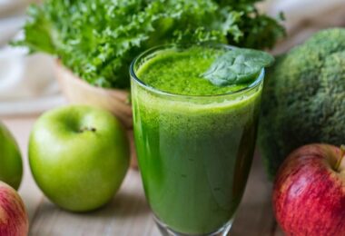 Un batido detoxy depurativo para preparar en el desayuno