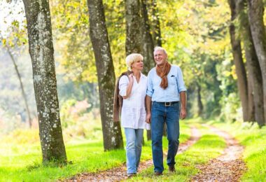 Pareja caminando