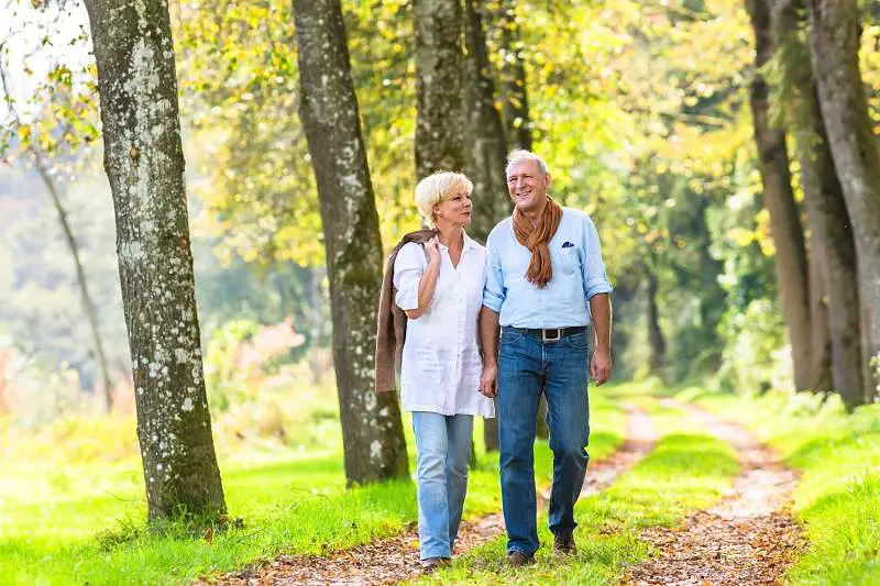 Pareja caminando