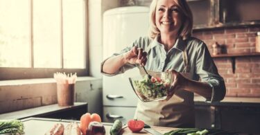 Alimentos esenciales durante la menopausia