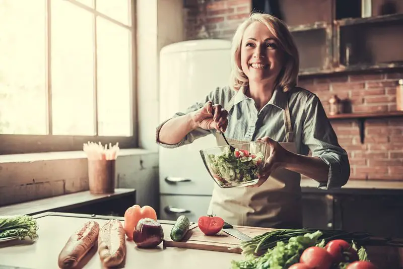 Alimentos esenciales durante la menopausia
