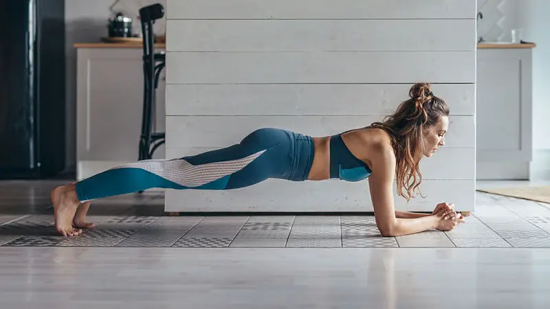 Plank para reducir la cintura