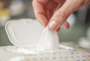 Cosas que no deberías limpiar con toallitas para bebés