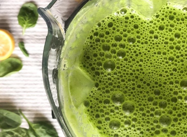 licuado verde para la salud intestinal 