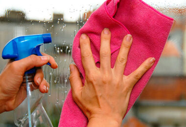 Limpiar vidrios sin dejar manchas