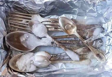 Deja tus cuchillos y tenedores como nuevos con esta receta