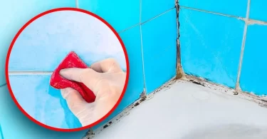 Elimina el jabón pegado a los azulejos de tu baño