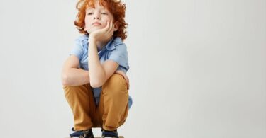 Psicología sobre cómo ayudar a un hijo sin amigos