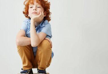 Psicología sobre cómo ayudar a un hijo sin amigos