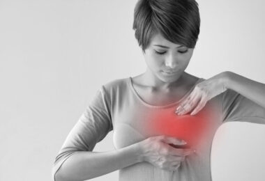 Mujer que sufre cancer de mama